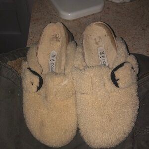 Birkenstock Cream Fuzzy Mules platform